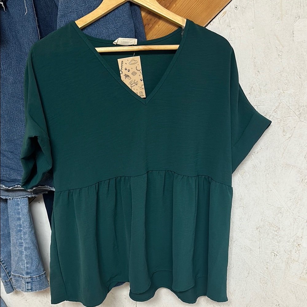 Elegant Green V-Neck Women's Top
